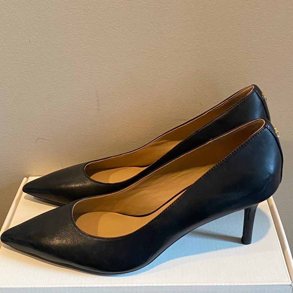Ralph Lauren Black Leather Heels - Picture 4 of 13